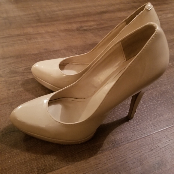 Aldo Nude small platform patent heels - Picture 2 of 4
